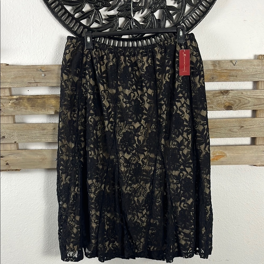 JM Collection Black and Tan Laced skirt
